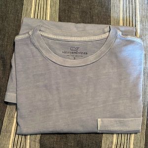 Blue Vineyard Vines T-shirt